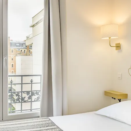 Korner Eiffel 3* Parigi