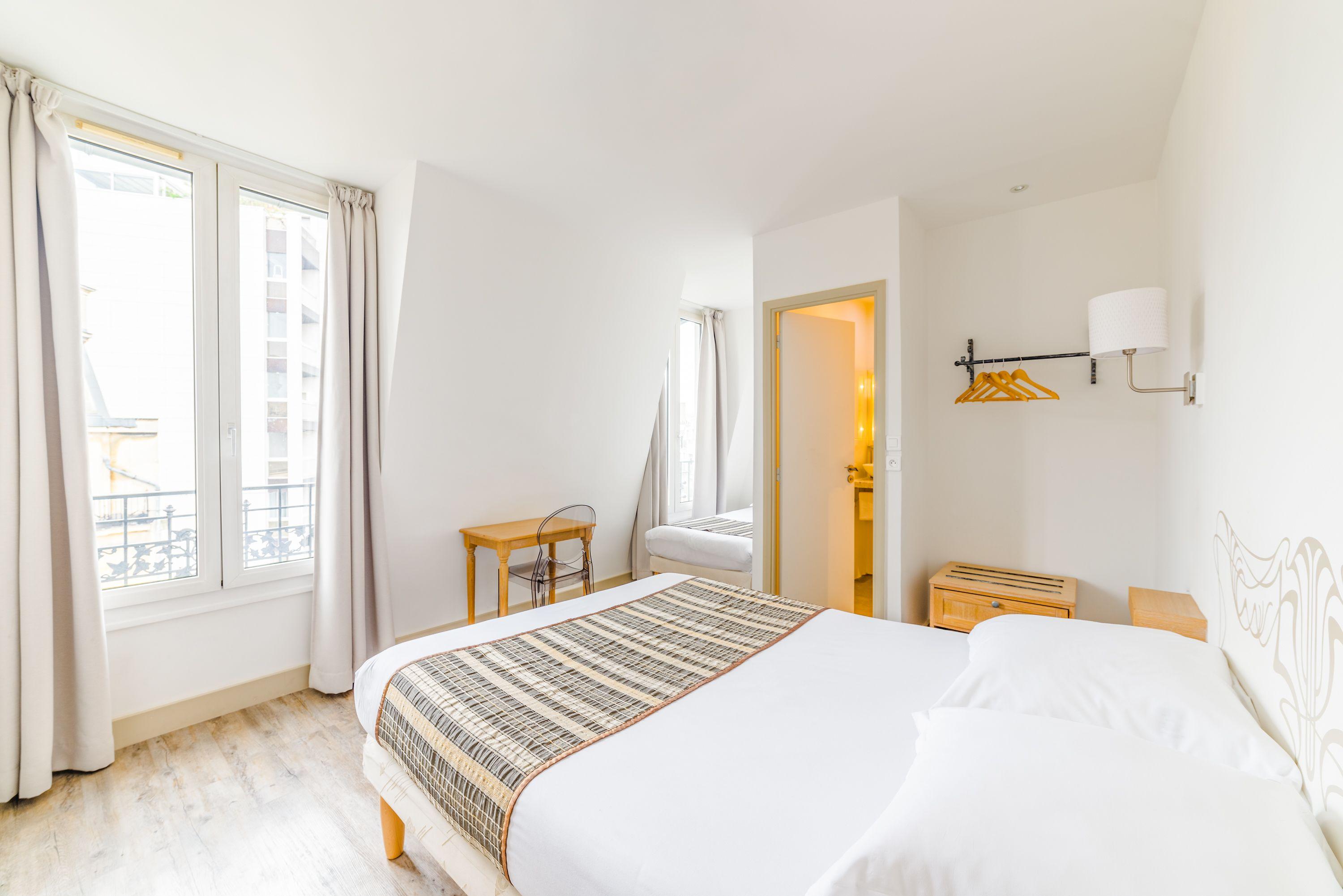 Hotel Korner Eiffel 3*